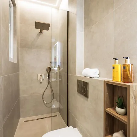 בית הארחה De Pusterla Luxury 4*