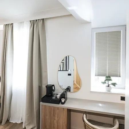 בית הארחה De Pusterla Luxury 4*